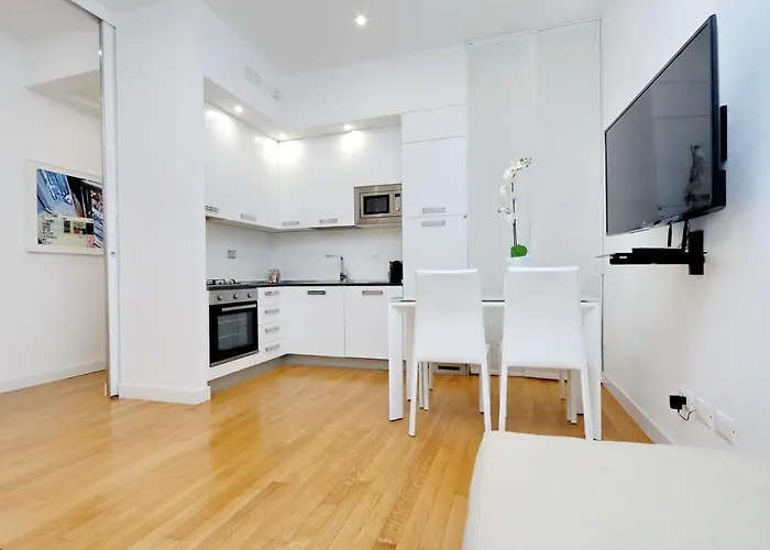 Deza Ripetta Serendipity, Rebirth And Appartement *