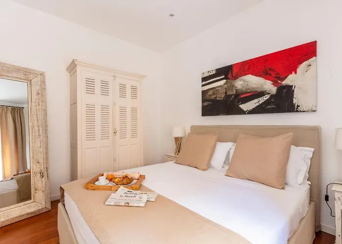 Deza Ripetta Serendipity, Rebirth And Appartement Rome